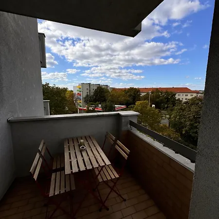 Hubert Apartment *